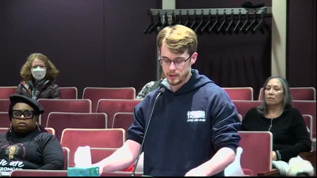 Grand Rapids teachers demand higher salaries amid rising living costs and poor meal quality