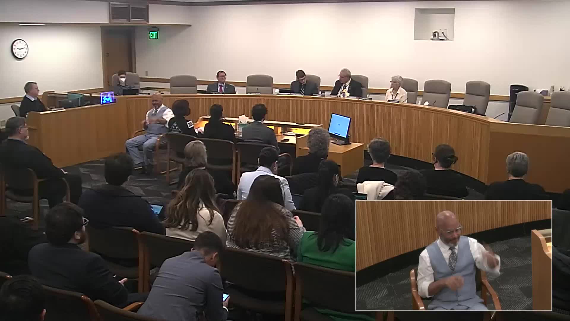 Oregon advocates push Senate Bill 1098 to protect diverse school materials