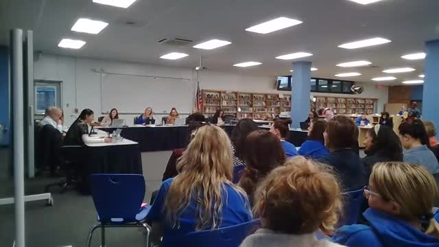 Doctor Mike shares medical journey and knowledge with Middlesex High School students