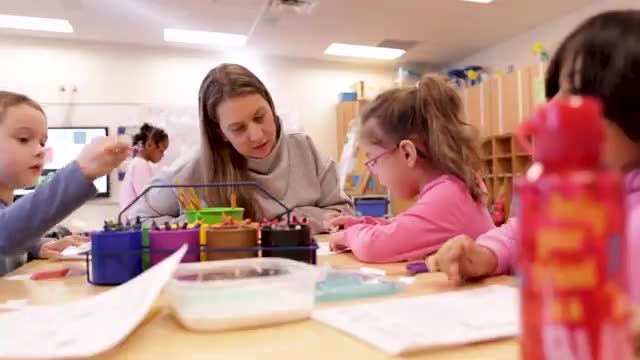 Principal Rhodes welcomes new kindergartners to Southwestern City School District