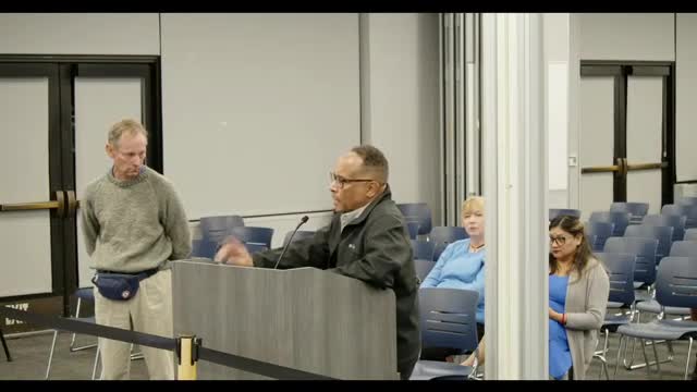 Josh Schurling unveils innovative debate timer for board meetings