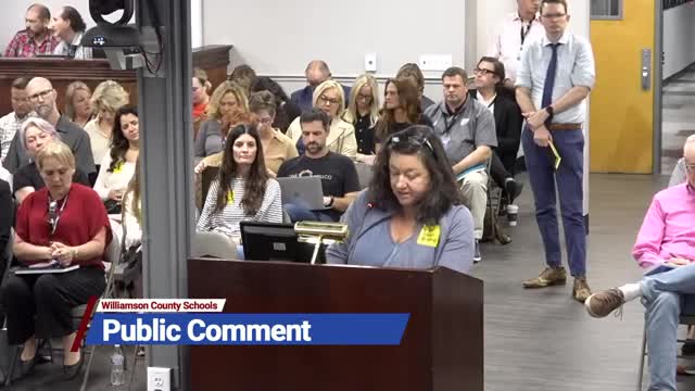 Public School Curriculum Debate Centers on AP Psychology Materials Adoption