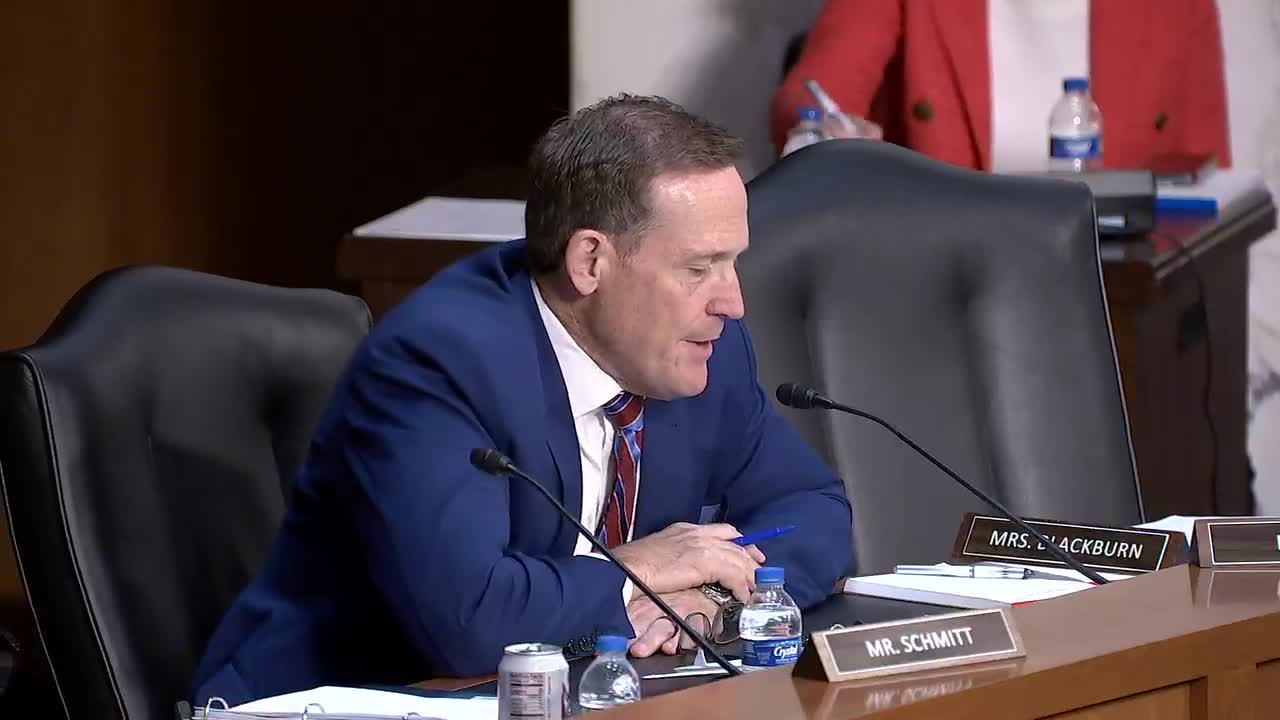 Senator Lummis and Microsoft advocate for streamlined energy permitting to secure AI capabilities