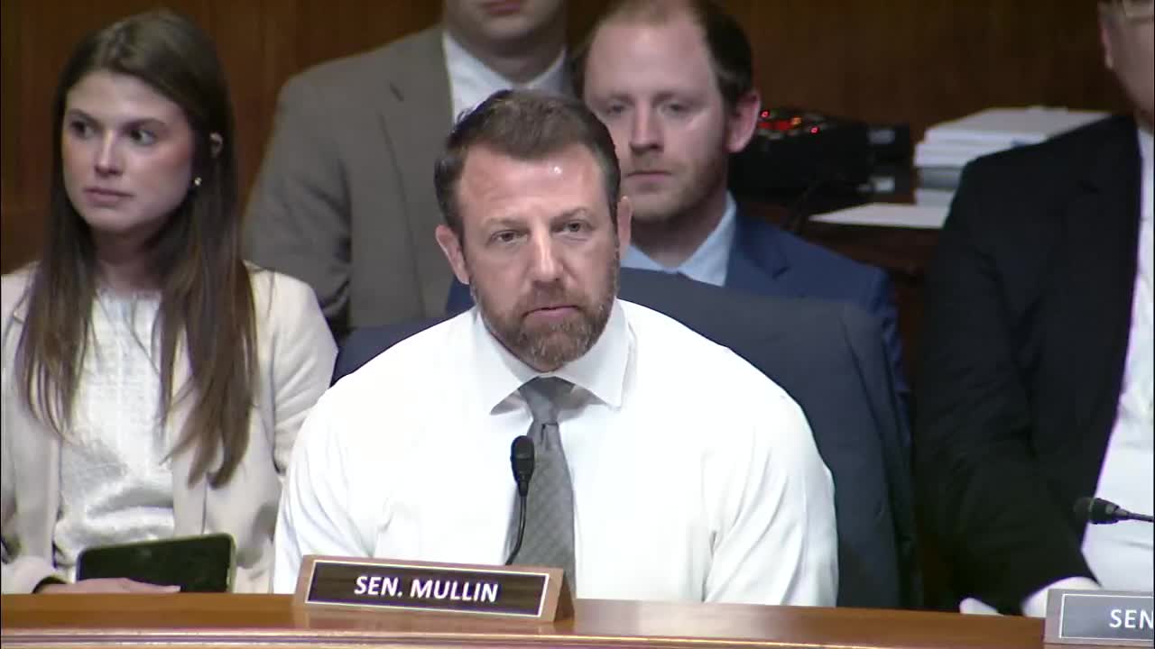 Senator encourages SBA support for small business programs amid budget challenges