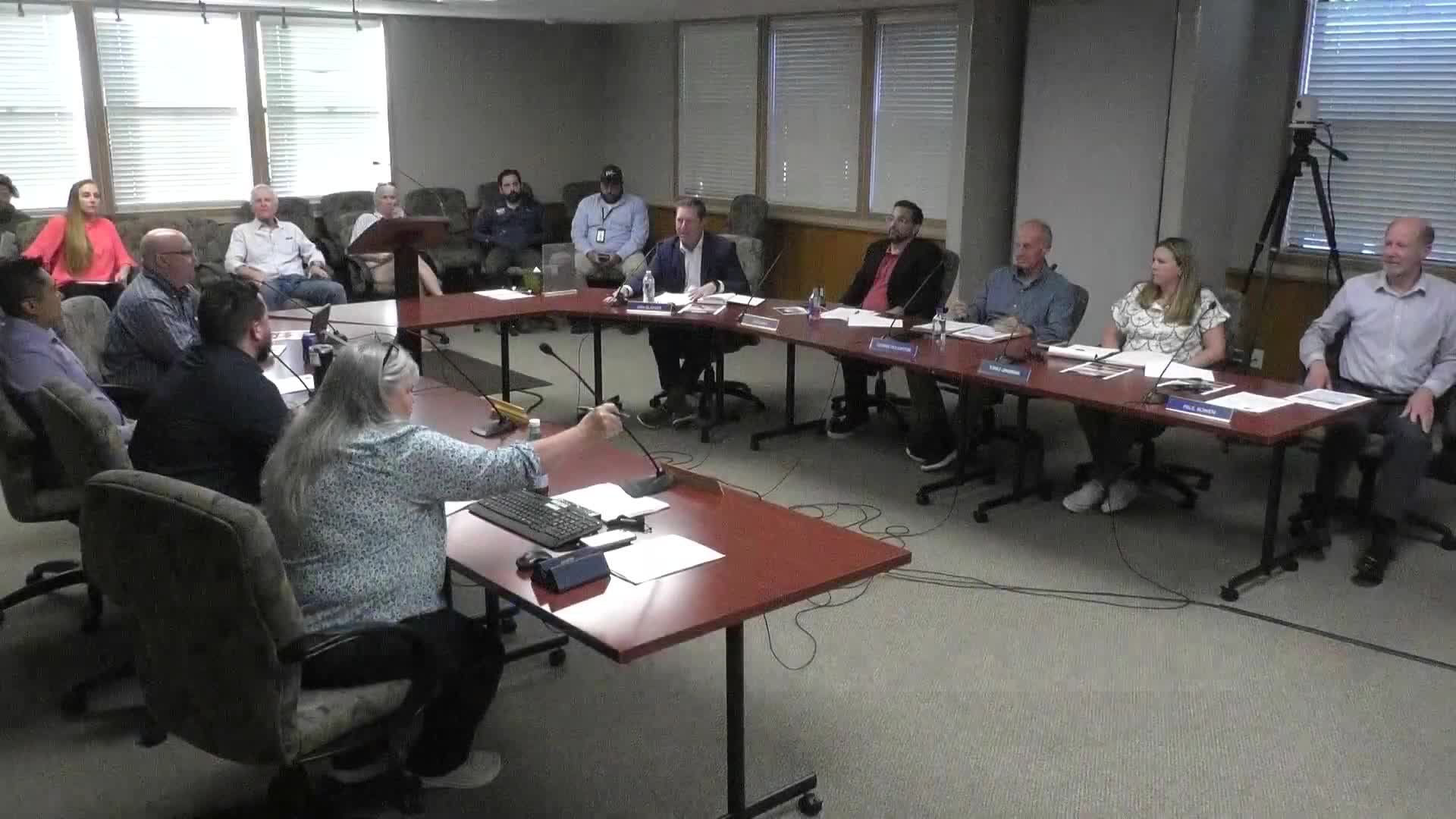 Above All Aviation owner addresses harassment issues at Santa Barbara airport commission meeting