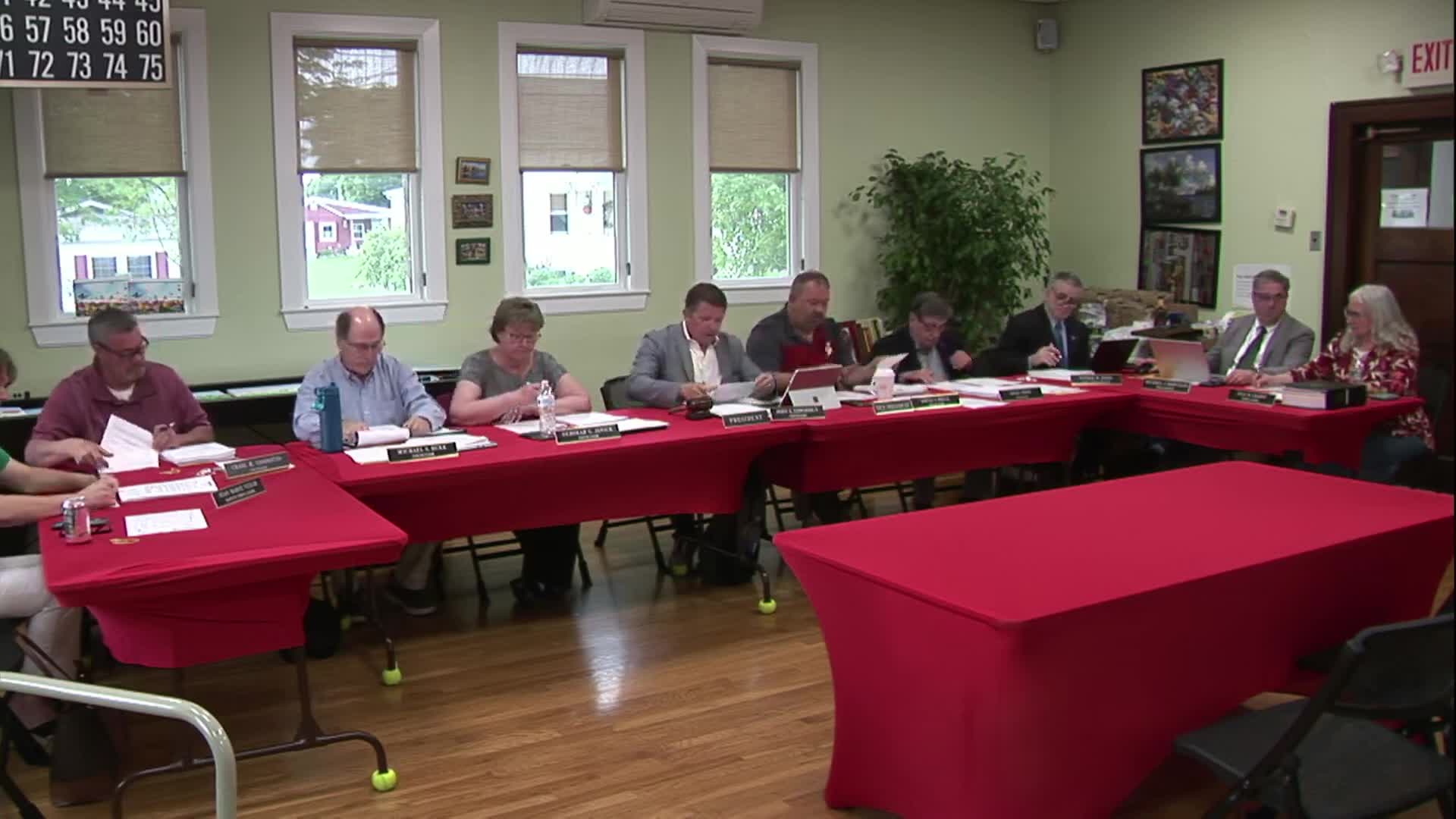 CPA Megan Hyland presents town's 2024 financial statements with no compliance issues