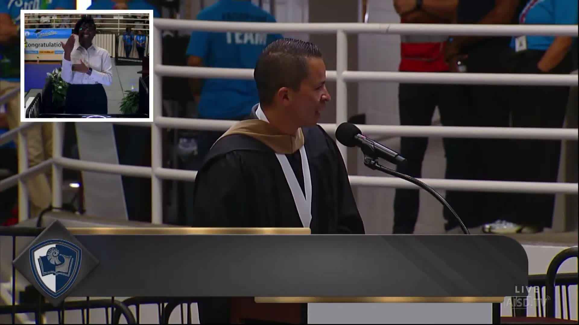 Austin ISD celebrates Class of 2025 during graduation ceremony