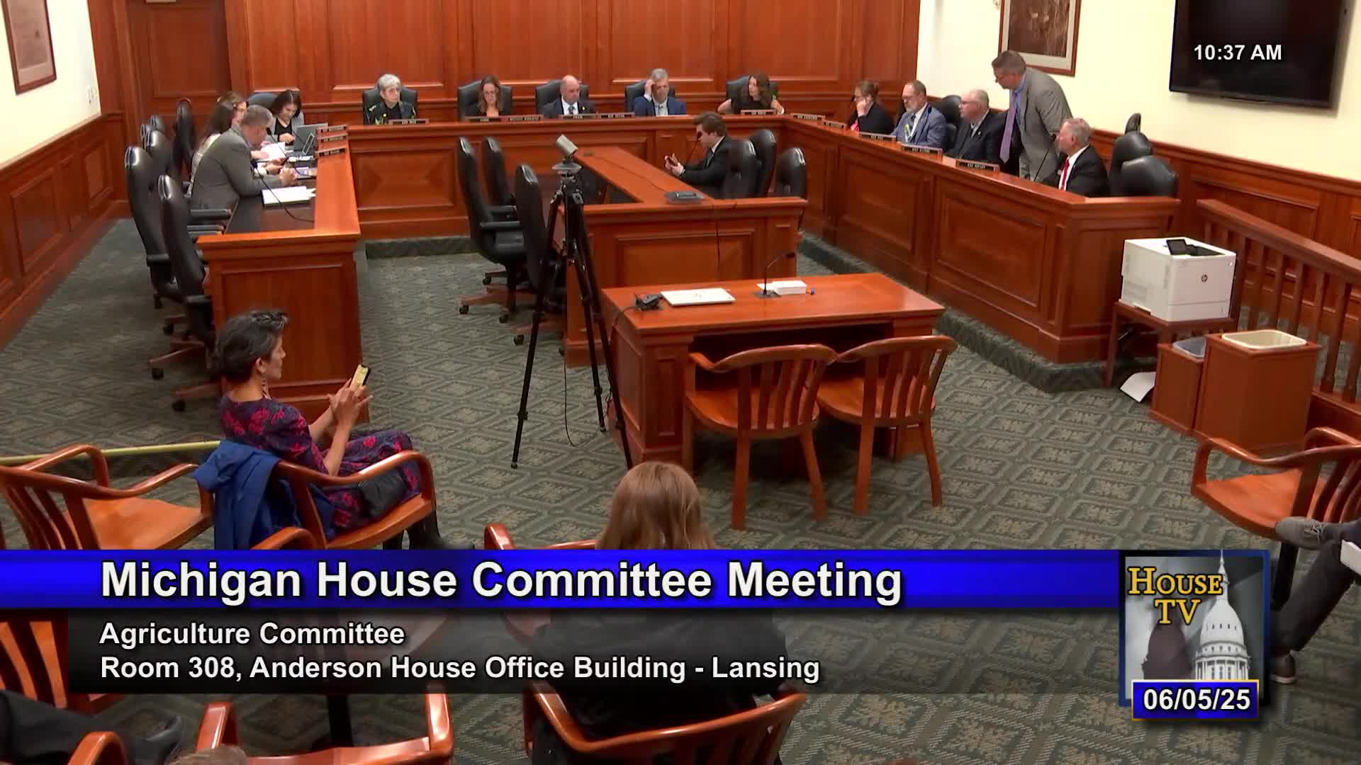 Committee approves House Bills 42 57 and 42 65 with substantial amendments