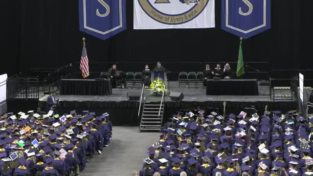 Arlington High School Class of 2025 celebrates graduation with tassel turning ceremony