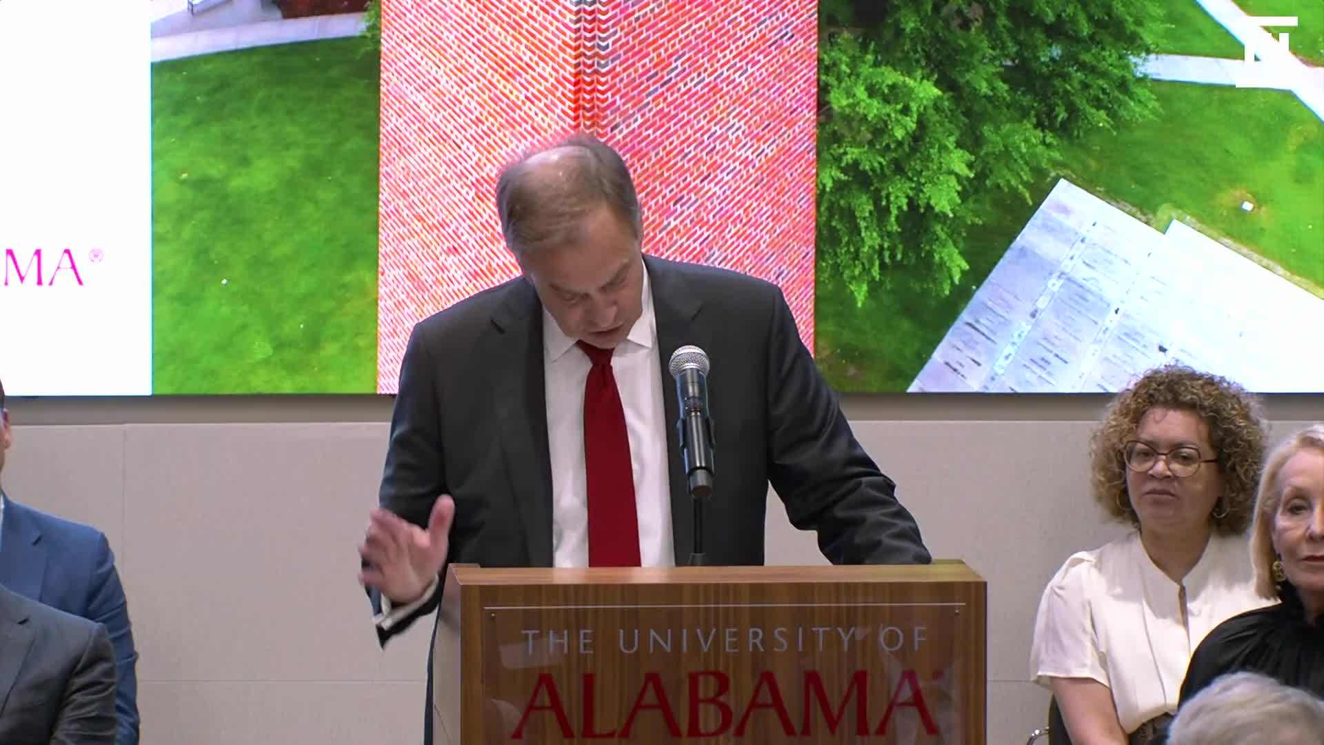 University of Alabama trustees recommend Peter Moller as thirtieth president