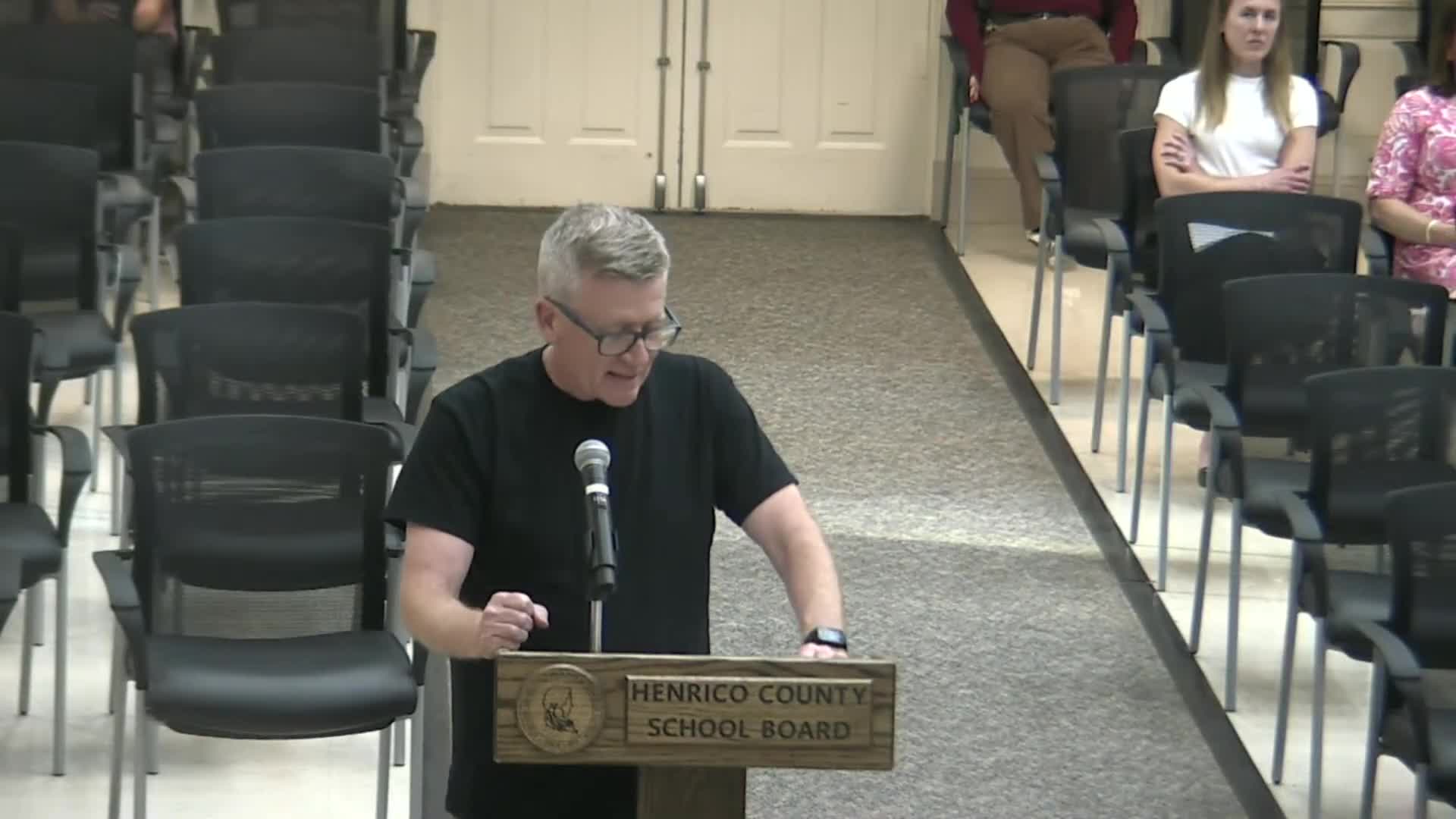 Drama program advocates for equitable pay grades amid facility neglect