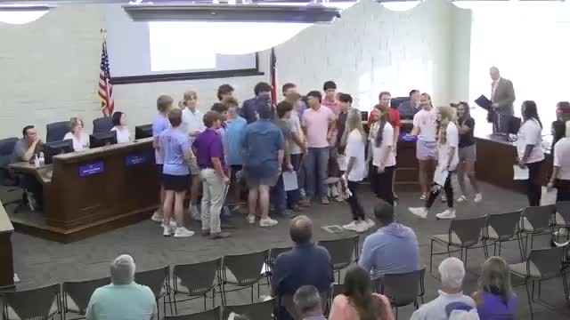 McLennan County honors 2025 Midway Varsity Softball state champions