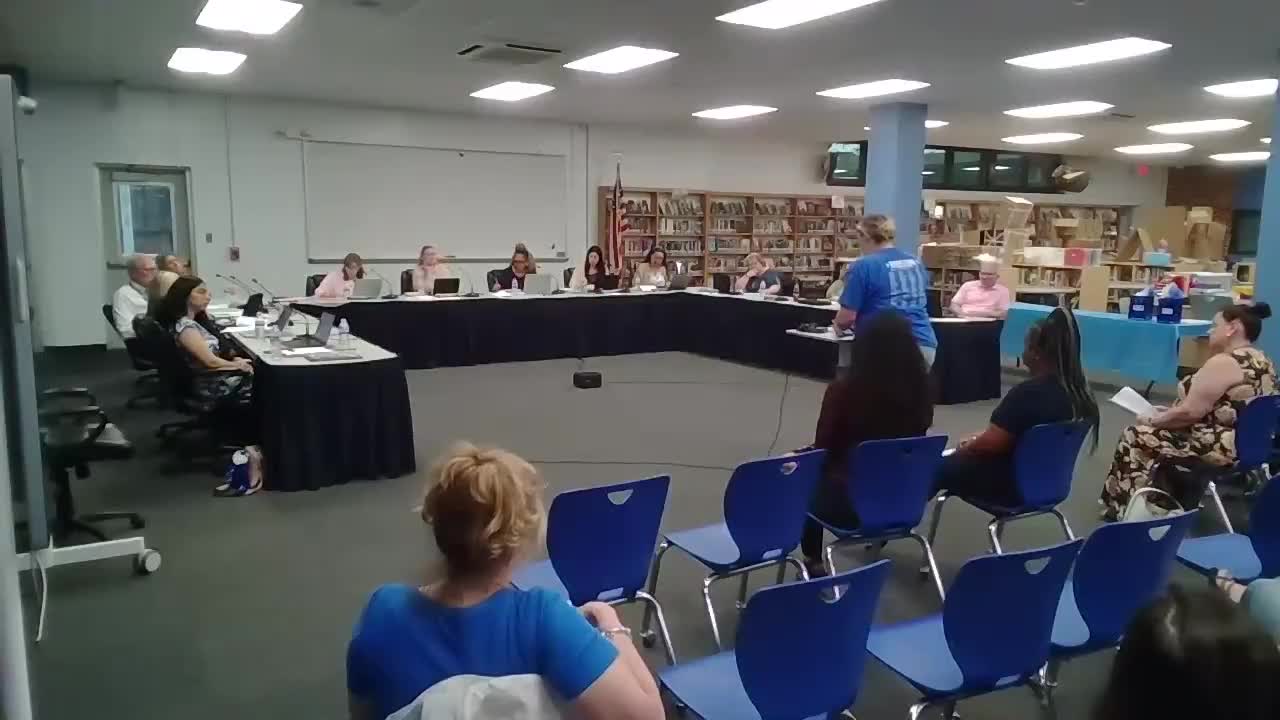 Hazelwood parents voice concerns over school conditions and support for new principal