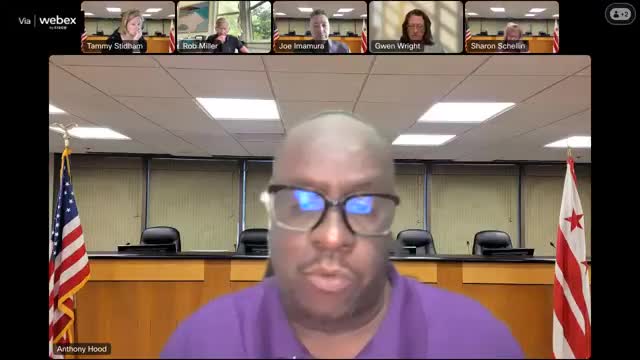 Commissioners grant expert status to architect Noya amid mixed reviews
