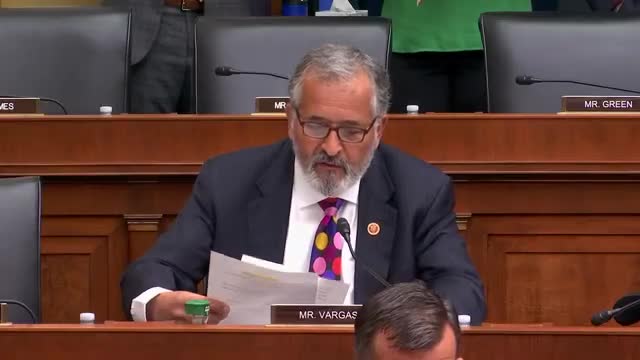 Chairman Powell testifies on economic projections amid stagflation concerns